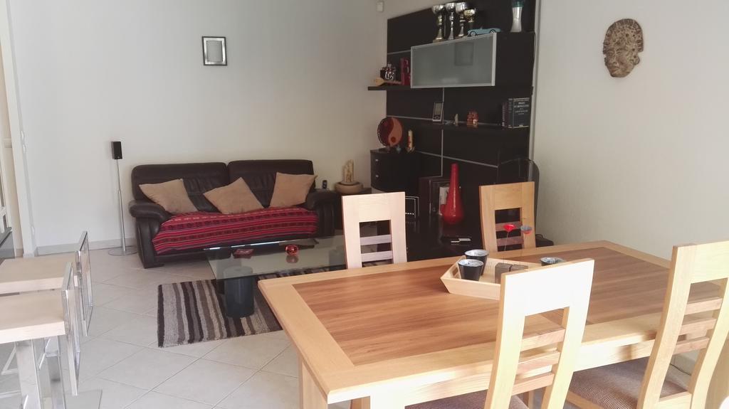 Apartamento Fleur De Mai Rocabruna Exterior foto